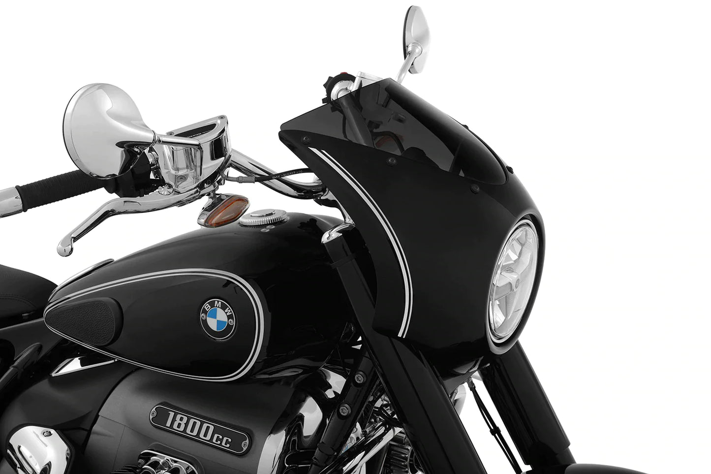 BMW R18 Ergonomics - "Cockpit" Style Fairing - Wunderlich