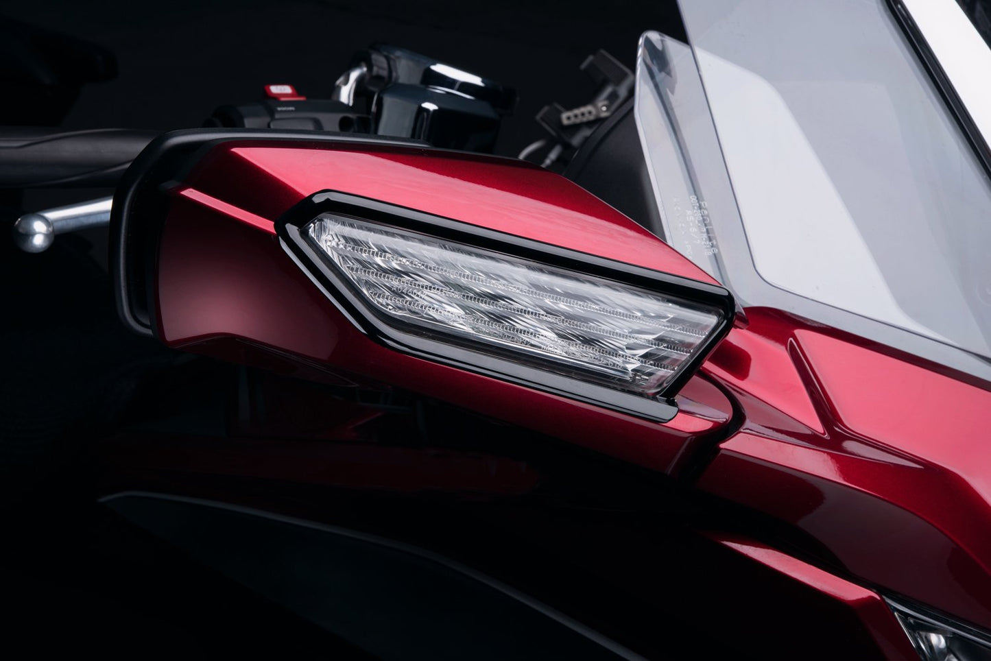 TWINART Mirror Surround - Honda Goldwing - Ciro Goldstrike