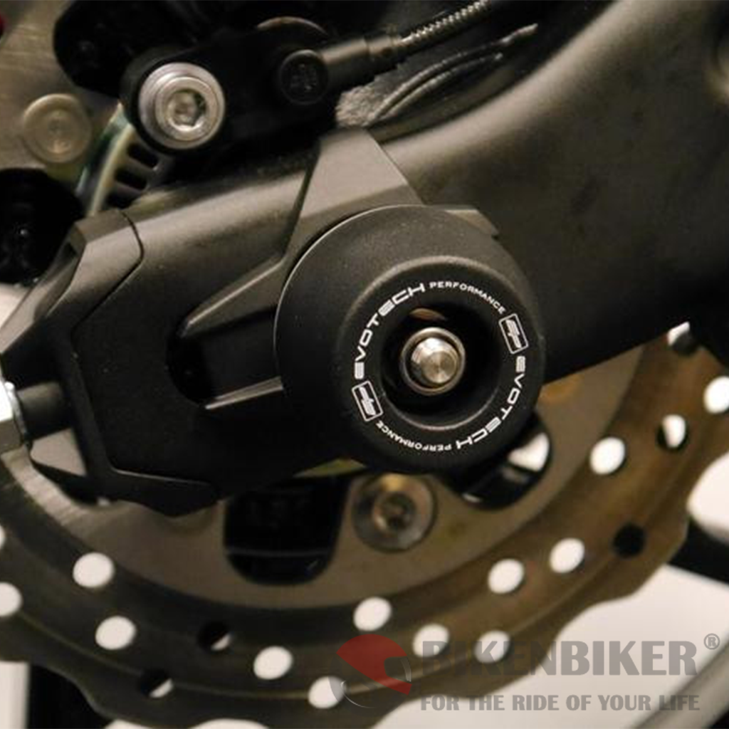 Kawasaki Z900 Rear Spindle Bobbins 2017+