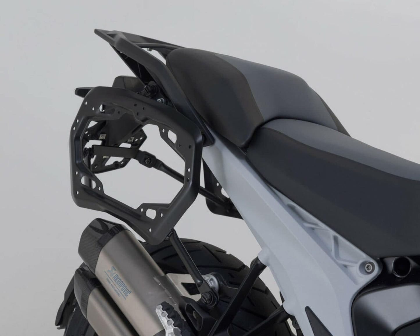 DUSC Side Case System 33/33L For BMW R1300GS 2024 – SW-Motech-KFT.07.975.65001/B