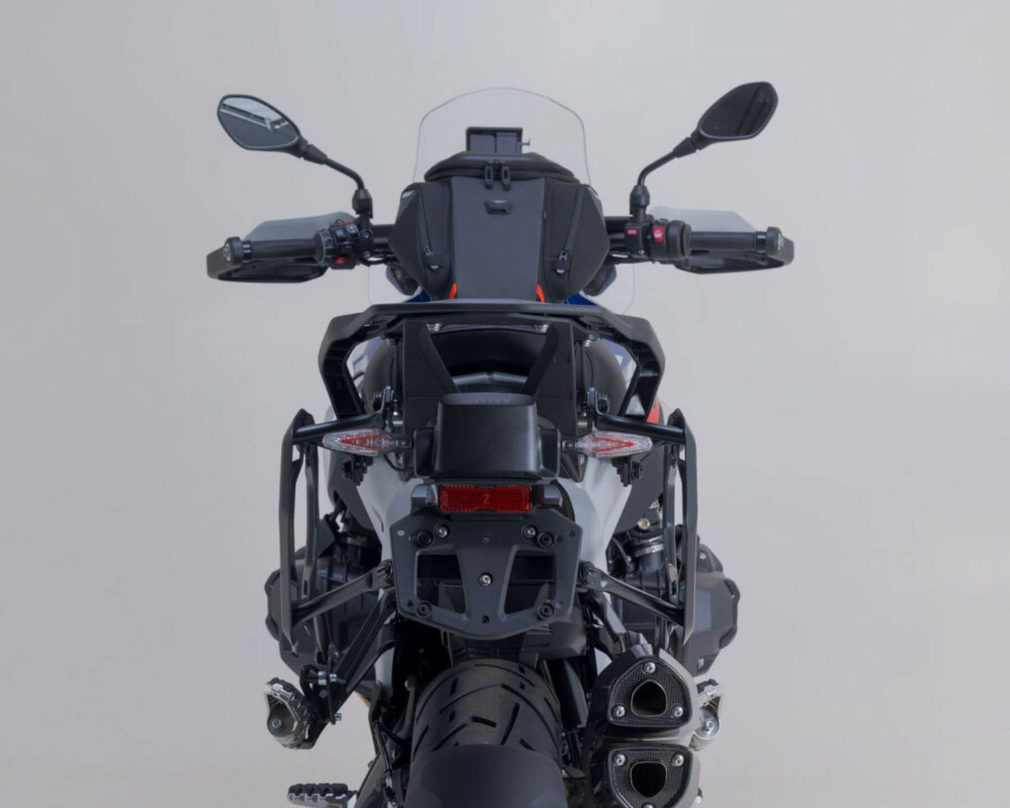 DUSC Side Case System 33/33L For BMW R1300GS 2024 – SW-Motech-KFT.07.975.65001/B