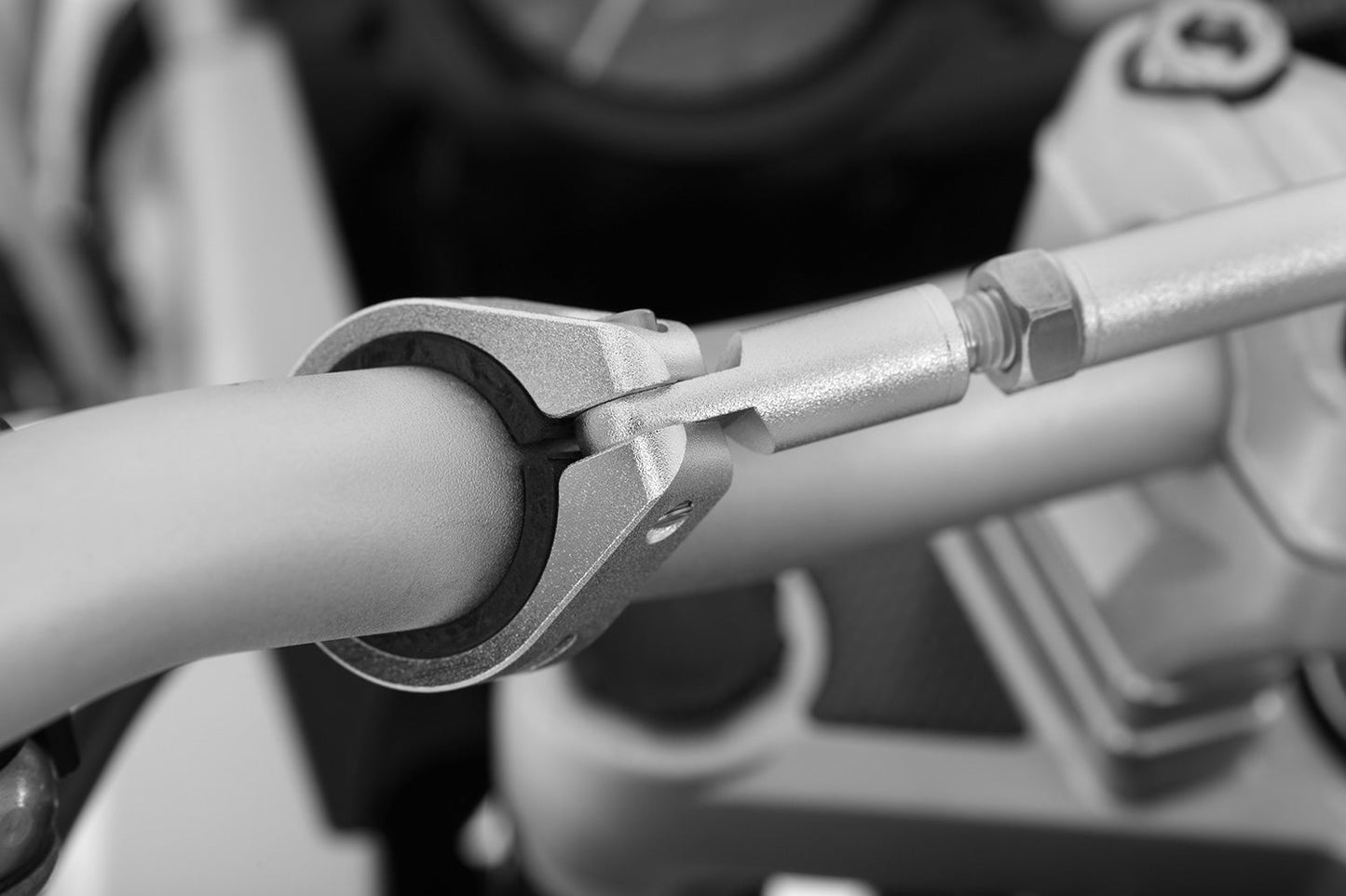 Universal Handlebar Crossbar - Wunderlich