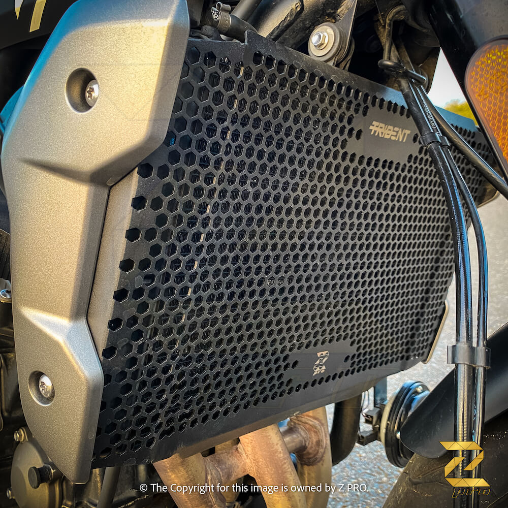 Triumph Trident 660 Protection - ZPro Honeycomb Radiator Grill - Zana