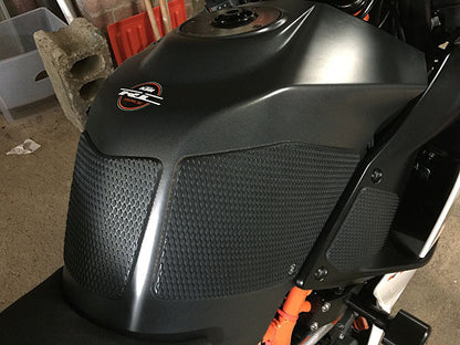 KTM RC 200/390 (2014 - Current) Motorcycle Tank Grip Pads - Bike 'N' Biker