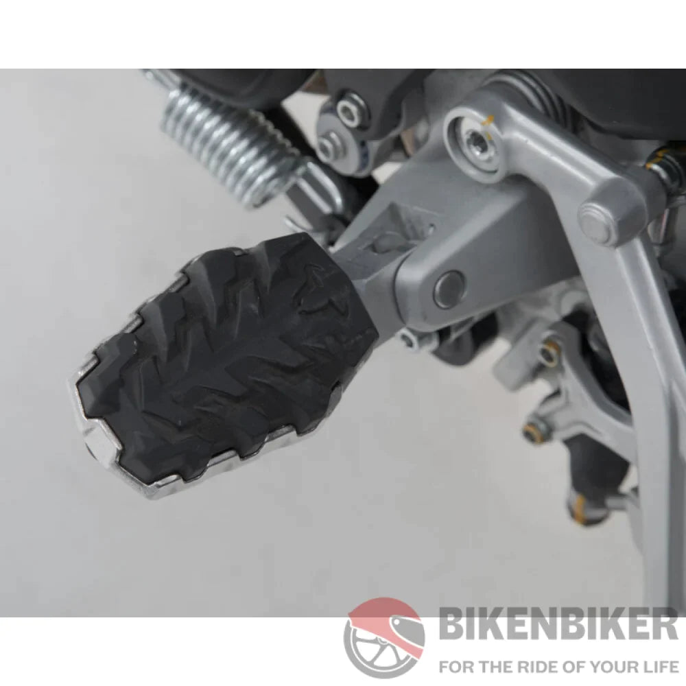 Ducati Multistrada V4 Ergonomics - Evo Footrest Kit Sw-Motech Footpegs