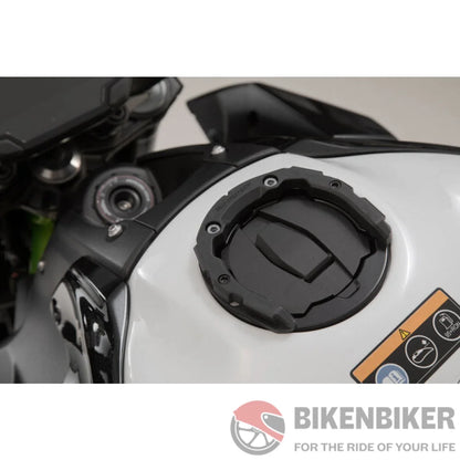 Kawasaki Ninja/Z/Versys 400/300 Luggage - Quick Lock Pro Tank Ring Sw-Motech Accessories