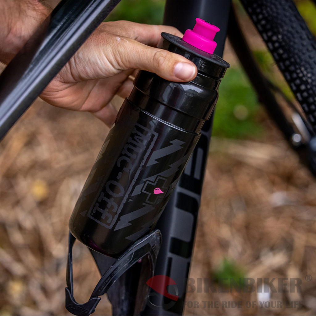 Muc-Off Black Custom Fly Water Bottle